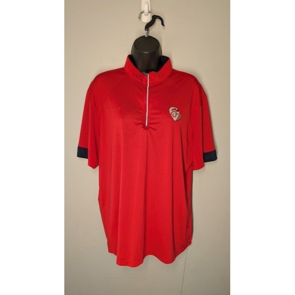 Chick-fil-A Team Style Red 1/4 Zip Shirt Mens M Short Sleeve Logo Delivery